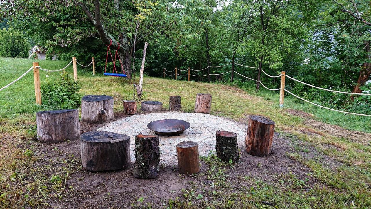 Chalupa, Kde Bejval Kram Vysoke nad Jizerou Exterior photo