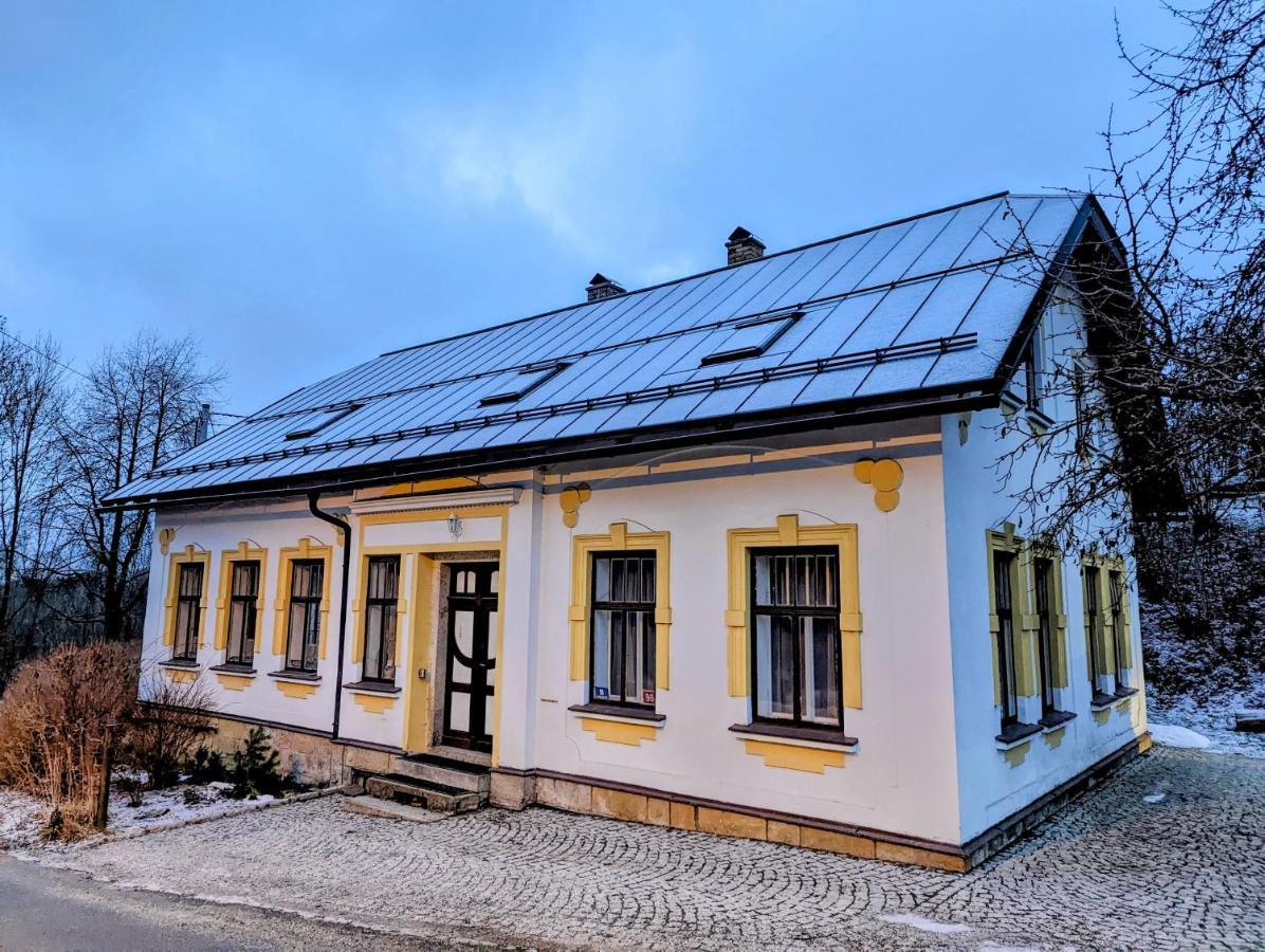 Chalupa, Kde Bejval Kram Vysoke nad Jizerou Exterior photo