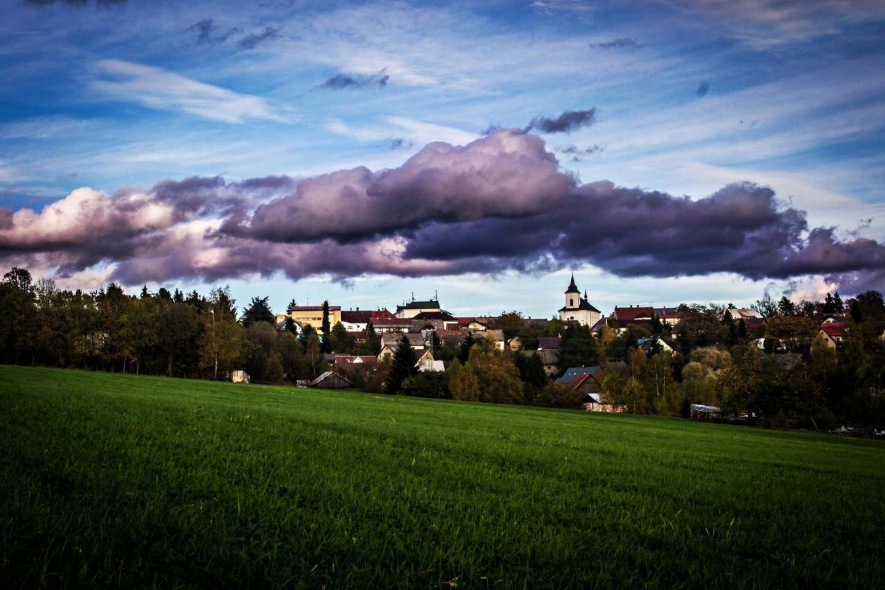 Chalupa, Kde Bejval Kram Vysoke nad Jizerou Exterior photo